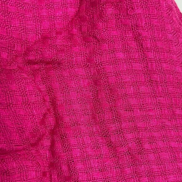 Fuchsia Rayon scarf, with tassels, NWT - Picture 3 of 4